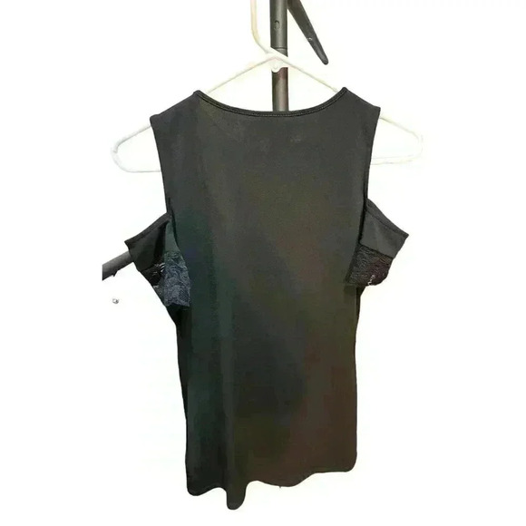 Bisou Bisou Cold Shoulder Tank Top Size Med, Pre-Owned - Picture 4 of 5